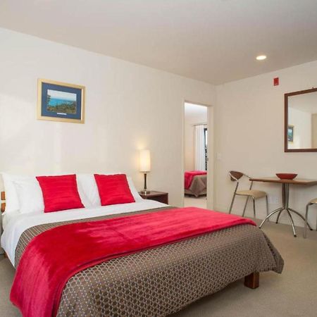 Nautilus Lodge Motel Motueka ภายนอก รูปภาพ