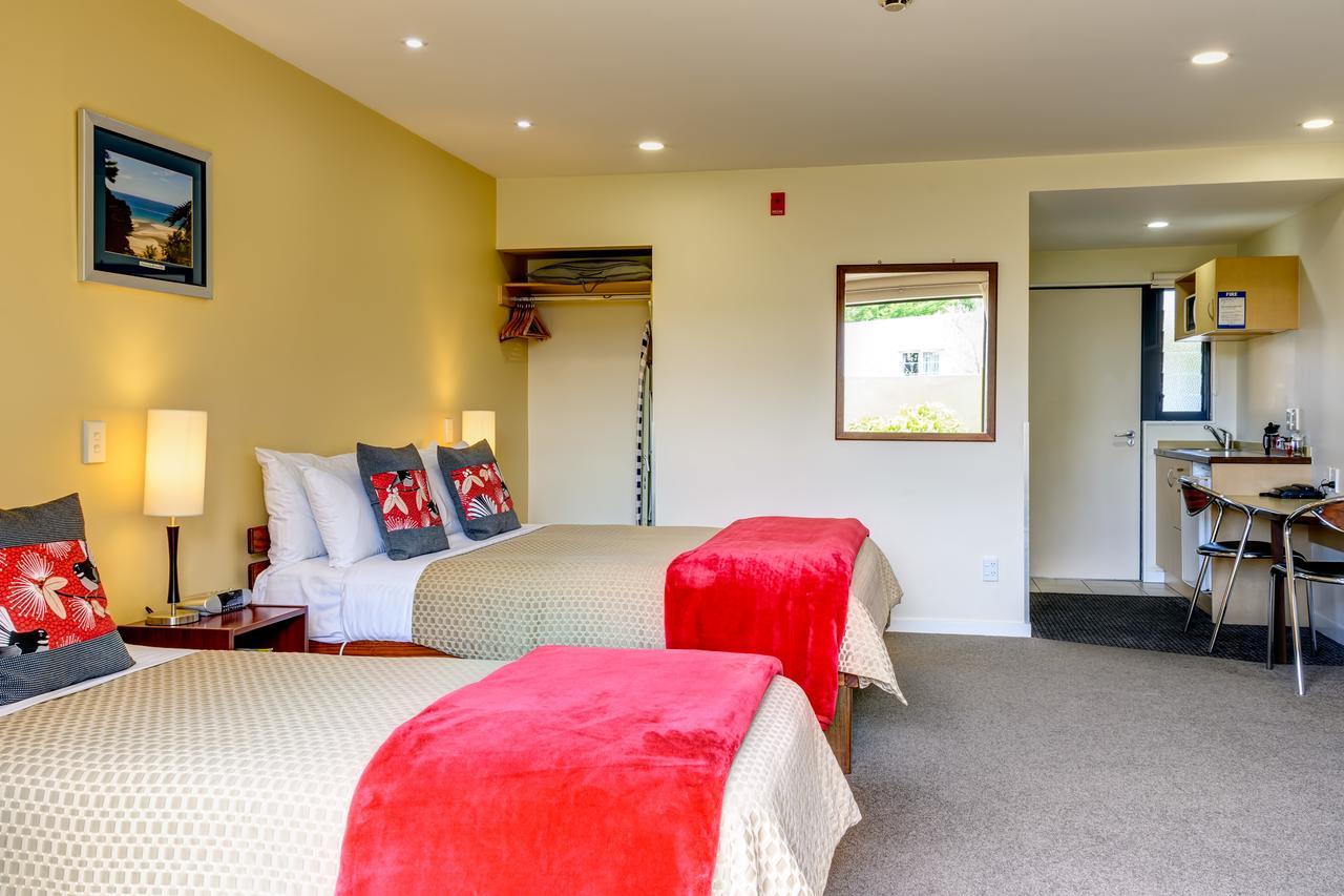 Nautilus Lodge Motel Motueka ภายนอก รูปภาพ