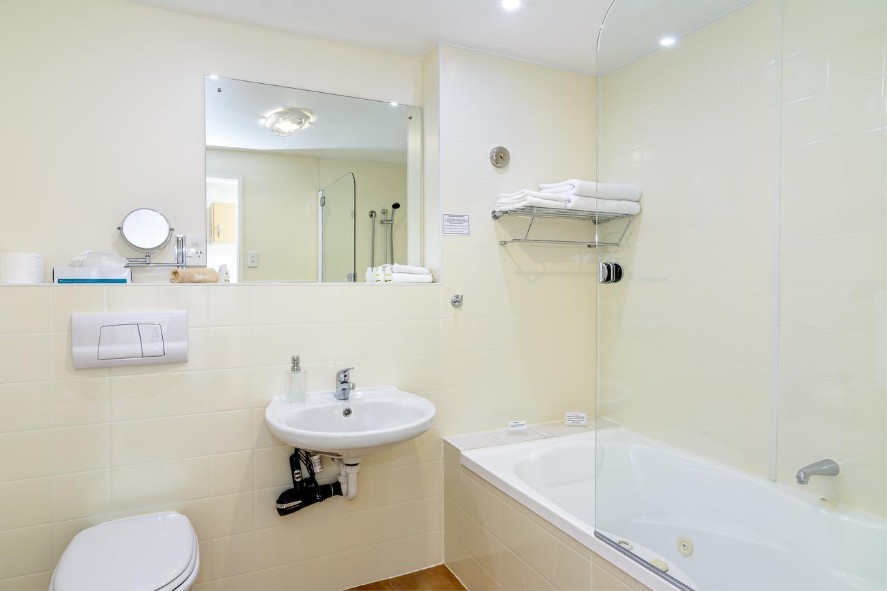 Nautilus Lodge Motel Motueka ภายนอก รูปภาพ
